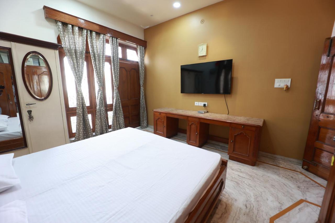 Kapoor Sahab Homestay : It'S A Home Away From Home. Varanasi Exterior foto